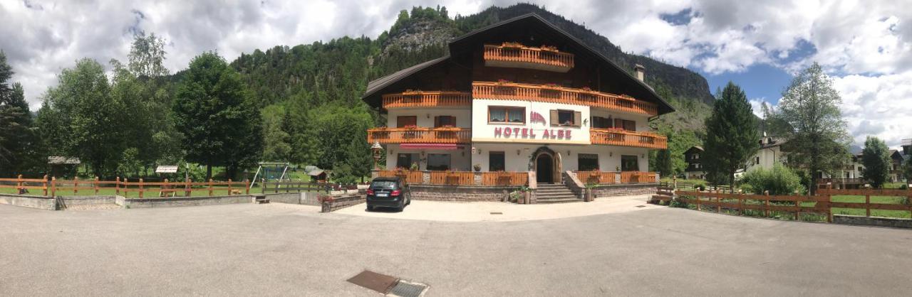 Hotel Albe Rocca Pietore Exterior photo